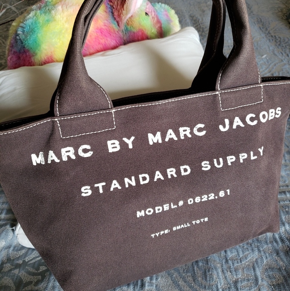 AUTHENTIC MARC JACOBS TOTE